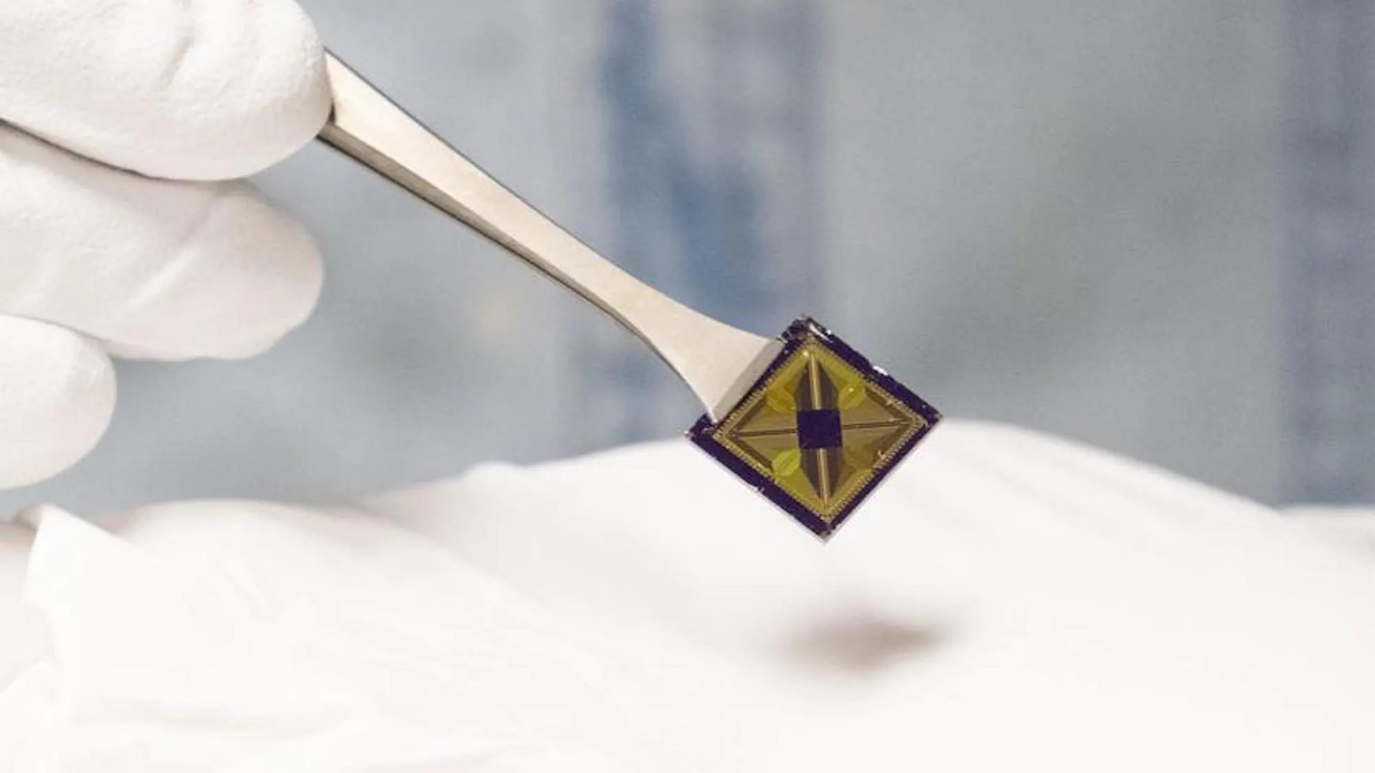 Revolutionizing Taste: Scientists Develop AI-Powered Electronic Tongue That Mimics Human Senses