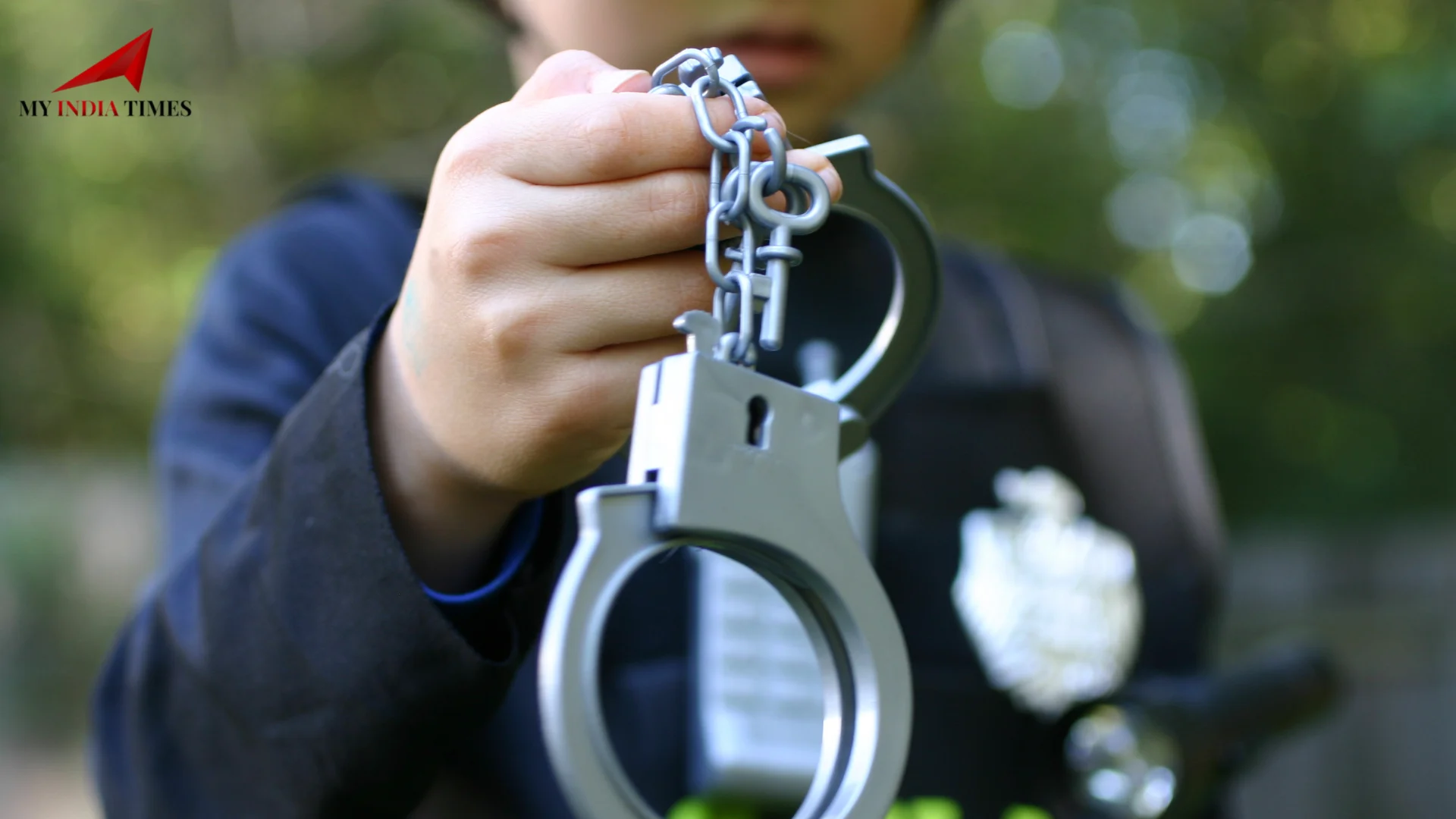 Elderly Woman Falls Victim to Cyber Fraud