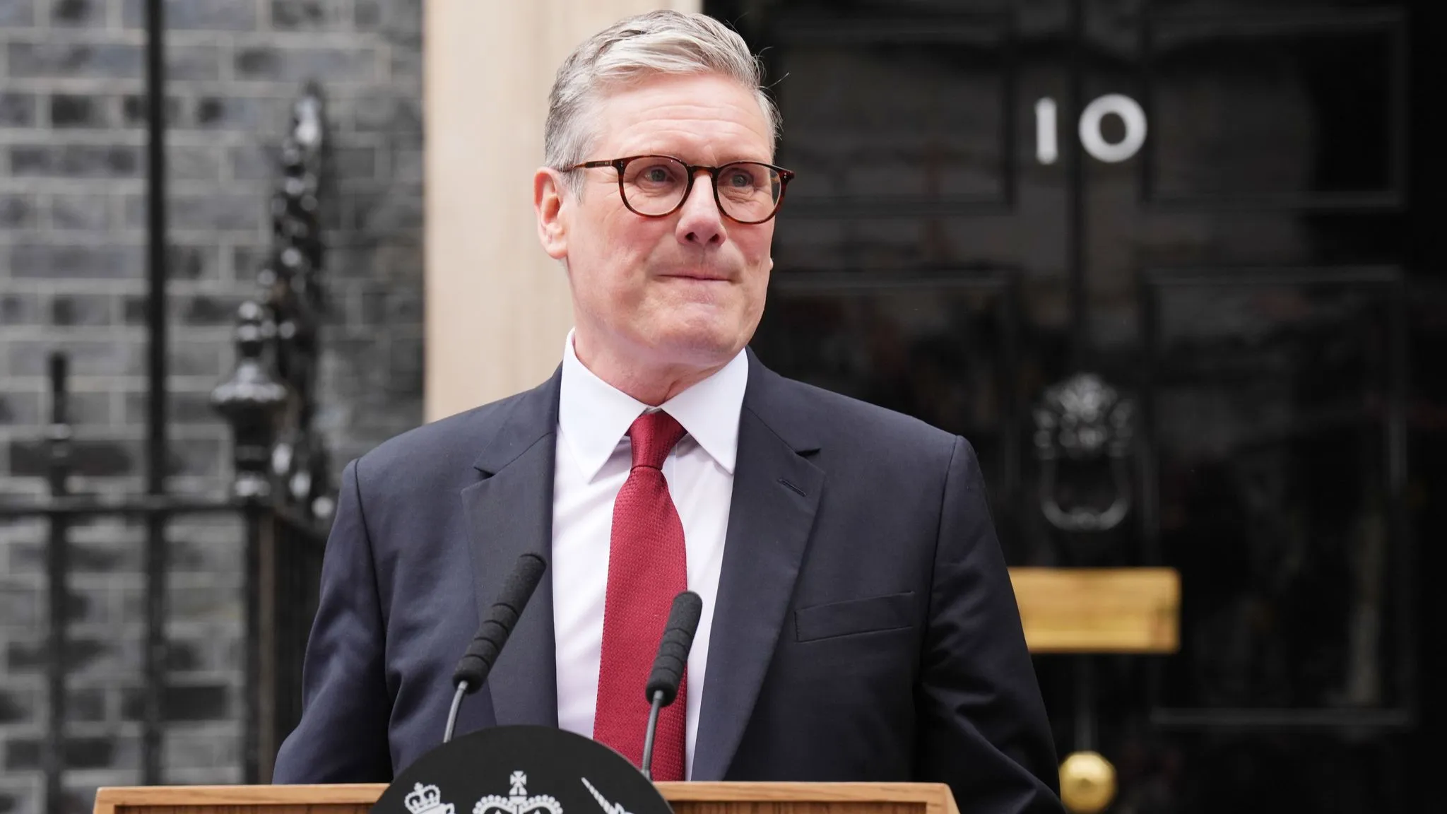 6a38e0d2786dc-Chris-Mason-All-eyes-on-Downing-Street.webp