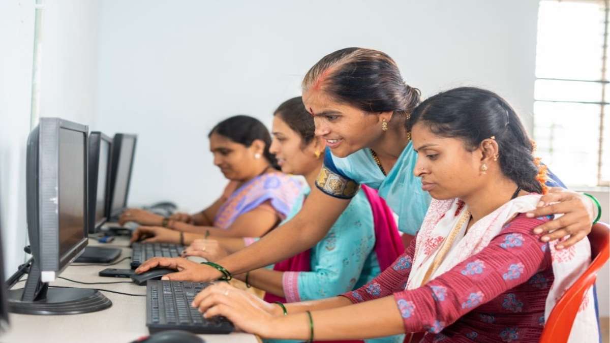 
Madhya Pradesh Govt Boosts Women's Empowerment w